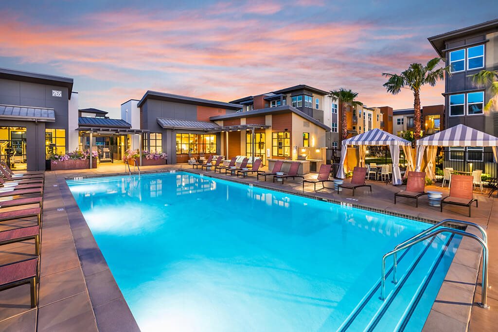 Pool at dusk at The Braydon Apartments in Napa CA